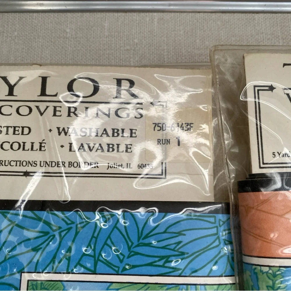 Two (2) Vintage Taylor Wallcoverings Wall Border‎  5yds Each Animals Tropical